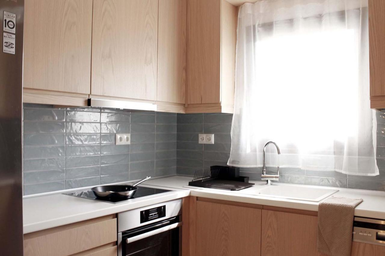 4 Bedroom Villa With Pool And Garden Неа-Фокеа Экстерьер фото