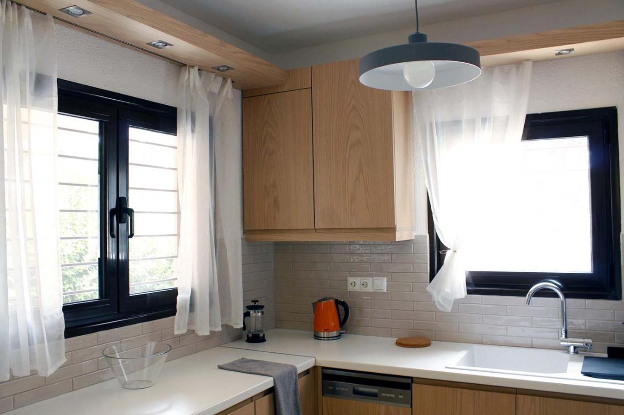 4 Bedroom Villa With Pool And Garden Неа-Фокеа Экстерьер фото